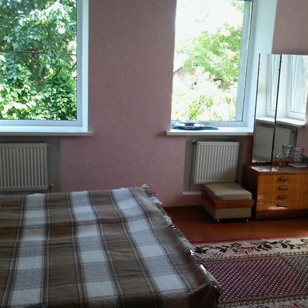 Separate Room Homestay In A Private House, Facilities Shared With Owner Berdychiv Extérieur photo