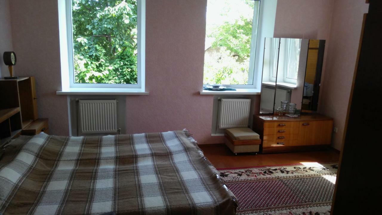 Separate Room Homestay In A Private House, Facilities Shared With Owner Berdychiv Extérieur photo